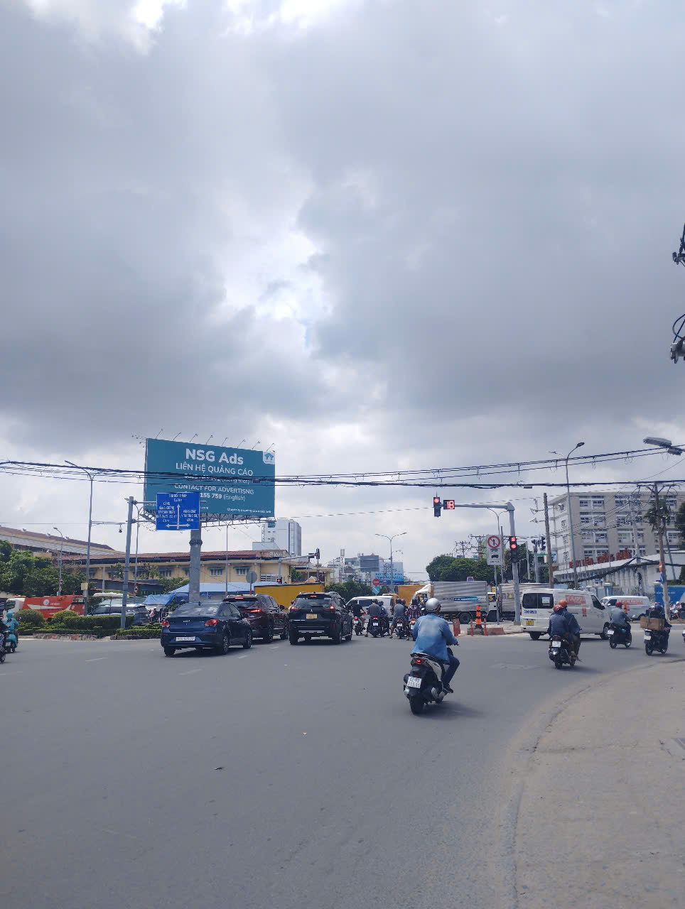 Ngộp Trường Chinh - 60m2 HXH vô nhà - 2 tầng  ở liền - Ảnh chính